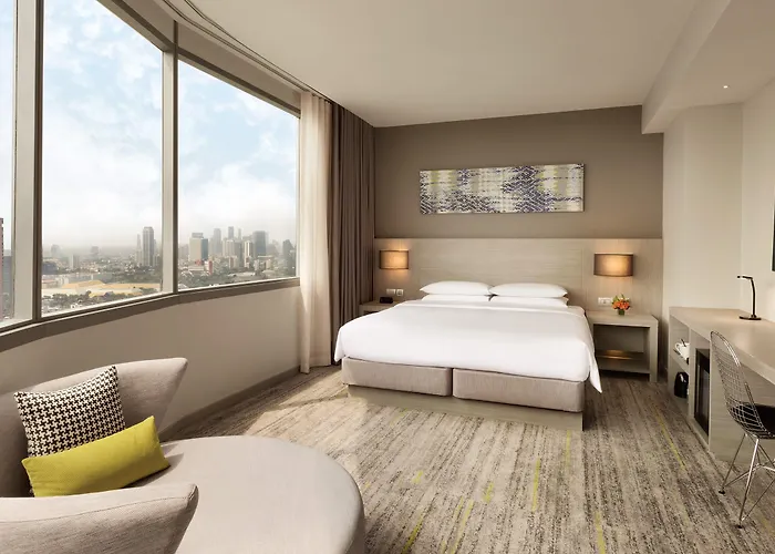 Hyatt Place Sukhumvit 24 4* Бангкок