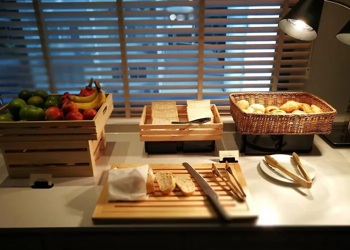 Отель Hyatt Place Sukhumvit 24
