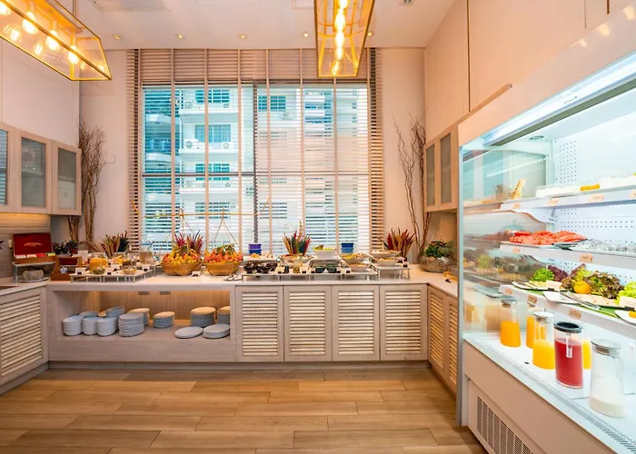 Hyatt Place Sukhumvit 24 Отель Бангкок