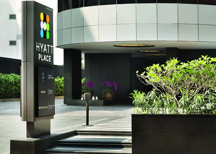 Hyatt Place Sukhumvit 24 4* Бангкок