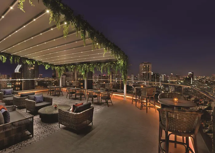 Отель Hyatt Place Sukhumvit 24 4*