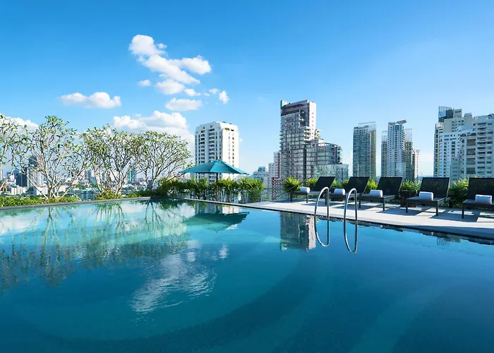 Отель Hyatt Place Sukhumvit 24 Бангкок