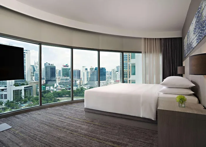Hyatt Place Sukhumvit 24 Отель