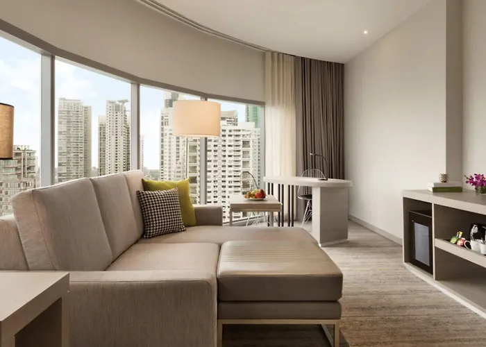 Hyatt Place Sukhumvit 24 4* Бангкок