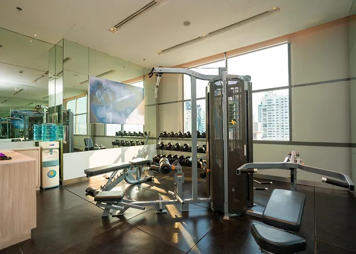 Отель Hyatt Place Sukhumvit 24 Бангкок